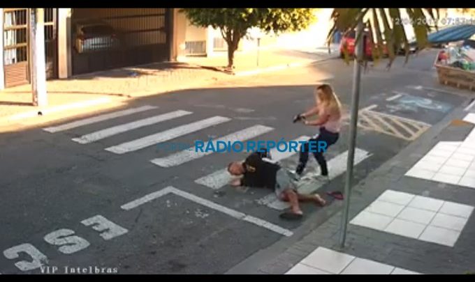 Vídeo mostra momento que policial heroína evita assalto a mães em colégio 0001 PM 000002 680x405 - Vídeo mostra momento que policial heroína evita assalto a mães em colégio