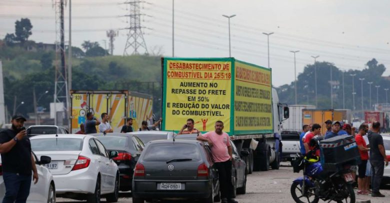 Governo começará a aplicar multa de R$ 100 mil por hora parada 1527208073 738646 1527210736 noticia normal 780x405 - Governo começará a aplicar multa de R$ 100 mil por hora parada