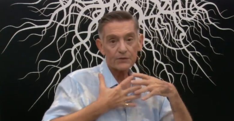 Luiz Gasparetto, apresentador e médium, morre aos 68 anos 2098679587 luiz gasparetto 780x405 - Luiz Gasparetto, apresentador e médium, morre aos 68 anos