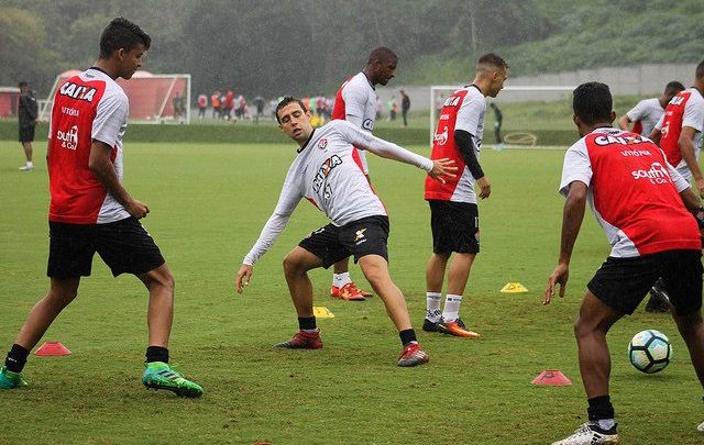 Vitória terá mudanças no time em decisão contra o Corinthians 37726288686 b778f25b1e z 640x427 640x405 - Vitória terá mudanças no time em decisão contra o Corinthians