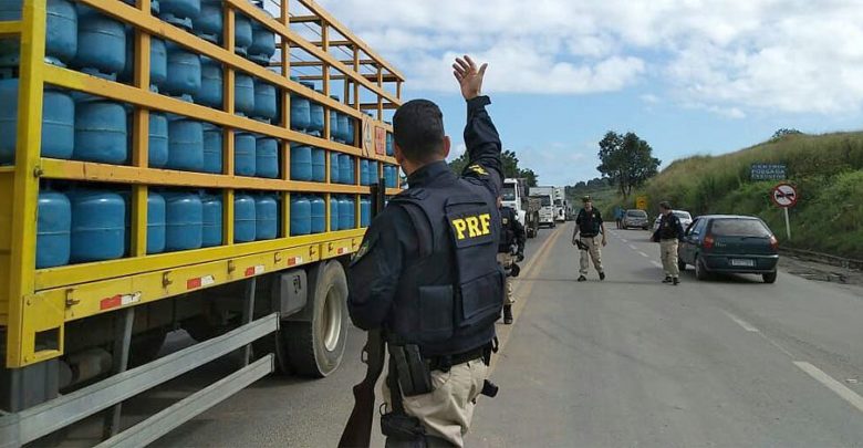 Protestos dos caminhoneiros são encerrados em seis cidades na Bahia 9132 170118112111 23102017 multa MpMS 780x405 - Protestos dos caminhoneiros são encerrados em seis cidades na Bahia