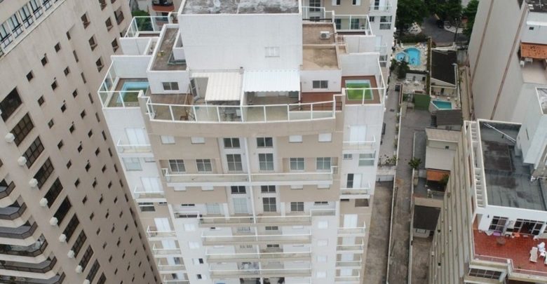 Triplex atribuído à Lula vai a leilão nesta terça-feira; imóvel é avaliado em R$ 2,2 milhões content 8d5421e7 5760 4e46 861f 37c609ece56c 780x405 - Triplex atribuído à Lula vai a leilão nesta terça-feira; imóvel é avaliado em R$ 2,2 milhões