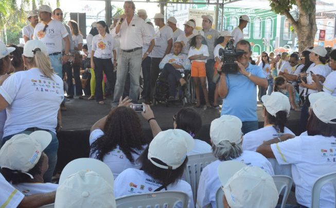 Centenas de feirenses foram as ruas contra à exploração sexual de crianças e adolescentes mobilização 653x405 - Centenas de feirenses foram as ruas contra à exploração sexual de crianças e adolescentes