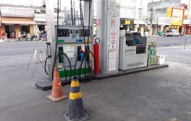 Greve dos caminhoneiros deixa 95% dos postos sem combustíveis na Bahia postos em Feira 640x405 - Greve dos caminhoneiros deixa 95% dos postos sem combustíveis na Bahia