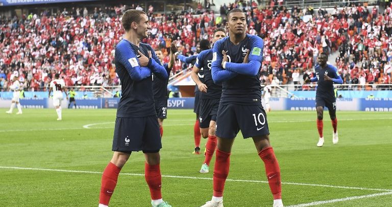 Em jogo com duas viradas, França elimina Argentina com show de Mbappé 000 16D5DN 768x405 - Em jogo com duas viradas, França elimina Argentina com show de Mbappé