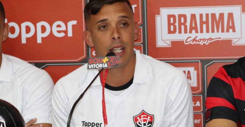 Com Pedro Botelho novamente titular, Mancini dá apoio ao lateral 40045368881 04420c16b0 o 780x405 - Com Pedro Botelho novamente titular, Mancini dá apoio ao lateral