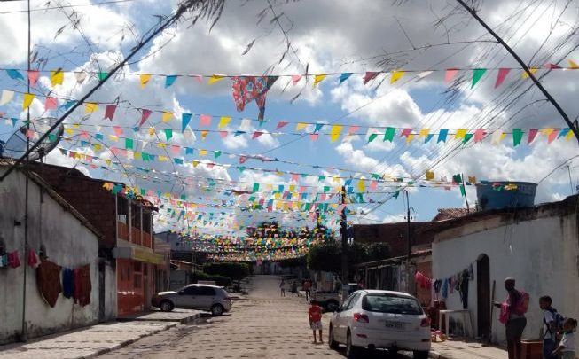Concurso vai encolher a rua mais enfeitada do Distrito de Humildes para os festejos de São Pedro humildes 653x405 - Concurso vai encolher a rua mais enfeitada do Distrito de Humildes para os festejos de São Pedro