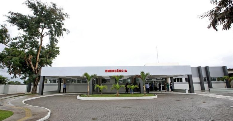 Jovem é espancado e esfaqueado após marcar encontro com garota em Feira de Santana Hospital Geral Clériston Andrade recebe nova emergência 800x445 780x405 - Jovem é espancado e esfaqueado após marcar encontro com garota em Feira de Santana