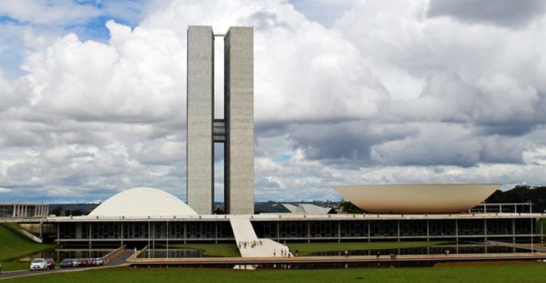 Congresso quer aumentar salário dos parlamentares de R$ 33,7 mil para R$ 38 mil congresso nacional 780x405 - Congresso quer aumentar salário dos parlamentares de R$ 33,7 mil para R$ 38 mil