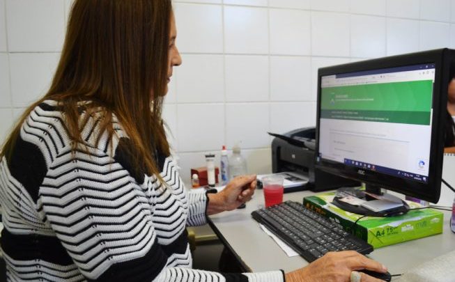 Secretaria Municipal de Saúde cadastra para o cartão do SUS 1492018092939 653x405 - Secretaria Municipal de Saúde cadastra para o cartão do SUS