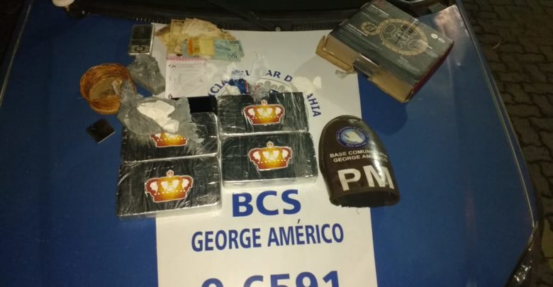 65ª CIPM apreende cocaína pura no Bairro Sobradinho droga 1 780x405 - 65ª CIPM apreende cocaína pura no Bairro Sobradinho
