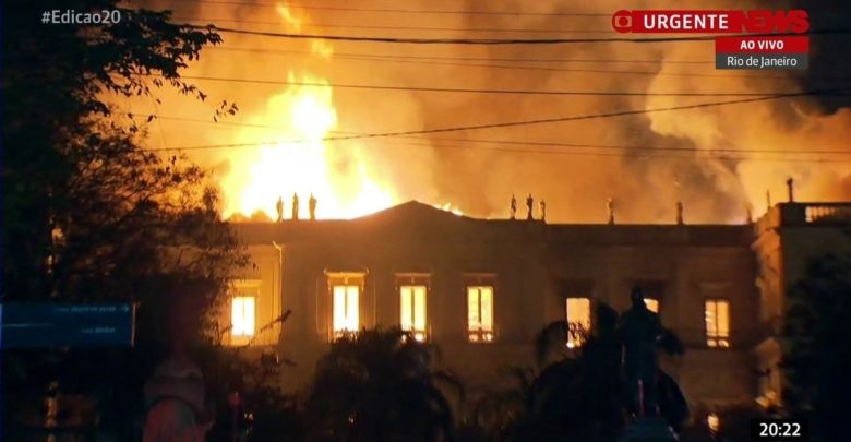 Incêndio atinge Museu Nacional do Rio de Janeiro incendio Rio de Janeiro 780x405 - Incêndio atinge Museu Nacional do Rio de Janeiro