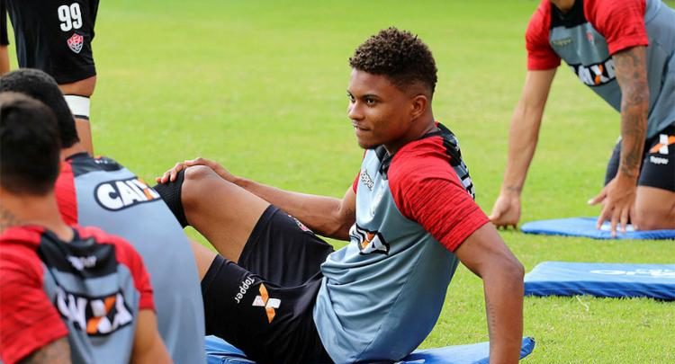 Vitória terá desfalque na zaga para jogo contra o Ceará treino do vitória 750x405 - Vitória terá desfalque na zaga para jogo contra o Ceará