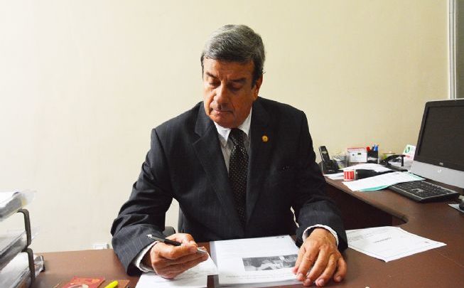 Colbert sanciona lei que autoriza município a investir até 130 milhões de reais, através de empréstimo colbert trabalhando 653x405 - Colbert sanciona lei que autoriza município a investir até 130 milhões de reais, através de empréstimo