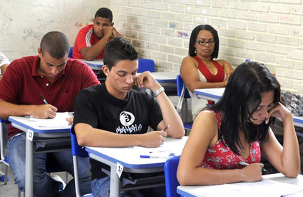 Uneb encerra inscrições para vestibular 2019 nesta segunda-feira (15) vestibular 620x405 - Uneb encerra inscrições para vestibular 2019 nesta segunda-feira (15)