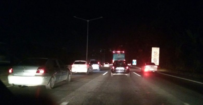 ViaBahia e ANTT devem restabelecer iluminação em trecho da BR-324 BR 324 noite 780x405 - ViaBahia e ANTT devem restabelecer iluminação em trecho da BR-324