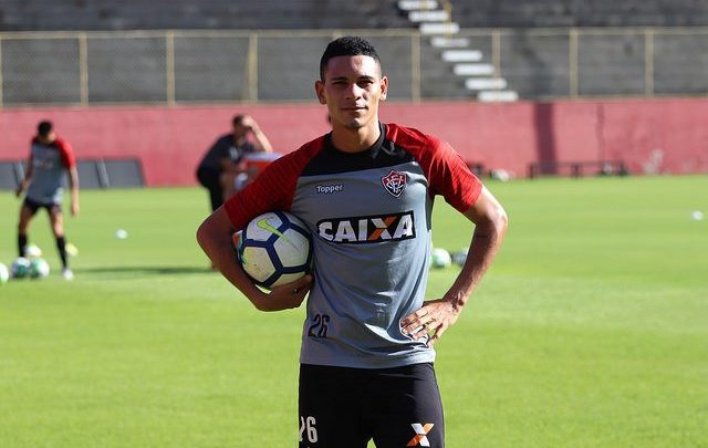 Vitória joga neste domingo contra o Paraná leo gomes 640x405 - Vitória joga neste domingo contra o Paraná