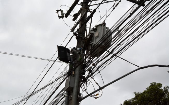 Secretaria de Meio Ambiente solicita a Coelba laudos sobre compartilhamento de postes poste 653x405 - Secretaria de Meio Ambiente solicita a Coelba laudos sobre compartilhamento de postes