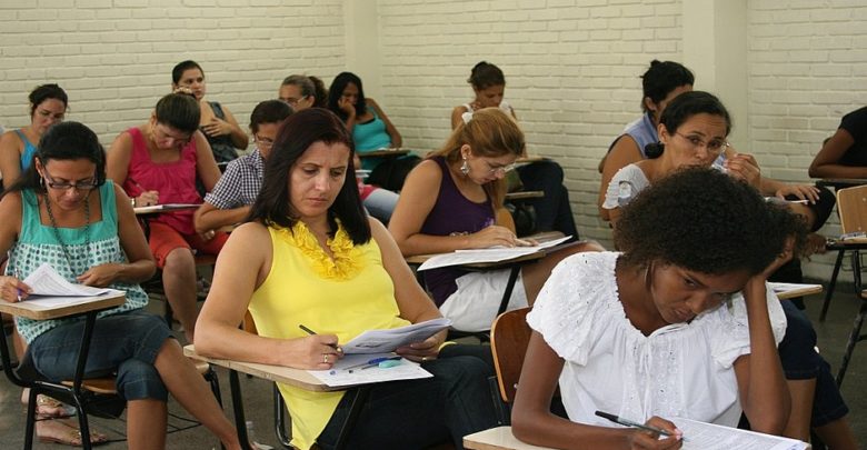 Prefeitura baiana abre concurso com mais de 70 vagas; salários chegam a R$ 6,5 mil concurso 780x405 - Prefeitura baiana abre concurso com mais de 70 vagas; salários chegam a R$ 6,5 mil