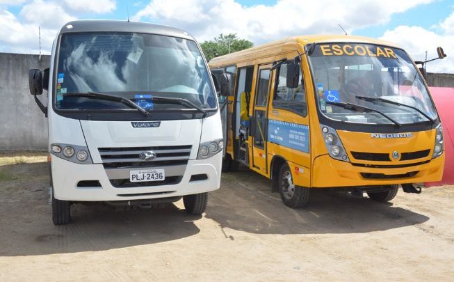Dois ônibus e outros sete veículos novos serão incorporados a frota do Município transporte feira 653x405 - Dois ônibus e outros sete veículos novos serão incorporados a frota do Município