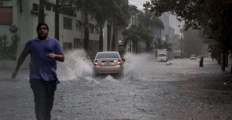 Temporal mata duas pessoas e alaga regiões da Grande São Paulo chuva em sao paulo 2 780x405 - Temporal mata duas pessoas e alaga regiões da Grande São Paulo