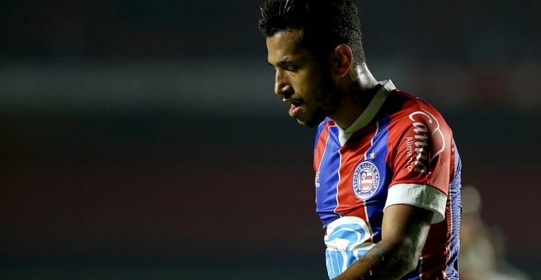 Rogério sente incômodo na coxa e deve desfalcar o Bahia Rogerio Bahia 780x405 - Rogério sente incômodo na coxa e deve desfalcar o Bahia