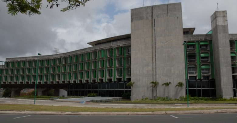 Secretaria de Educação da Bahia prorroga as inscrições para 295 vagas sede da sec 17 780x405 - Secretaria de Educação da Bahia prorroga as inscrições para 295 vagas