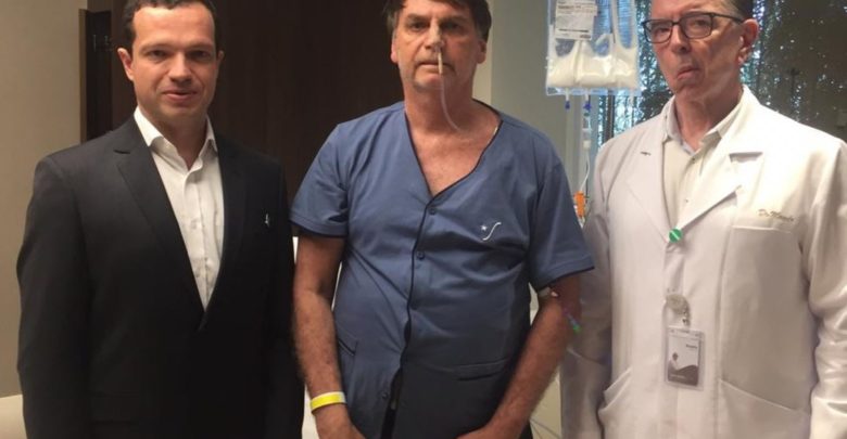 Bolsonaro permanece com sonda e alimentação endovenosa; período de afastamento pode ser prorrogado bolsonaro1 780x405 - Bolsonaro permanece com sonda e alimentação endovenosa; período de afastamento pode ser prorrogado