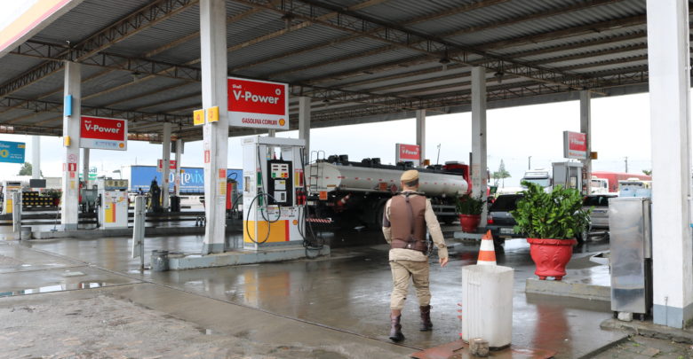 Posto de combustível é impedido de operar por armazenar gasolina com até 79% de etanol posto irregular 780x405 - Posto de combustível é impedido de operar por armazenar gasolina com até 79% de etanol