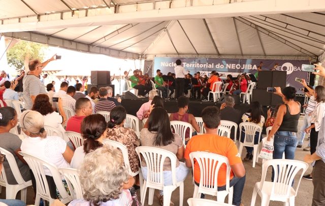 Em Feira, Governo do Estado inaugura 1ª Núcleo Territorial do NEOJIBA Neojibá 640x405 - Em Feira, Governo do Estado inaugura 1ª Núcleo Territorial do NEOJIBA