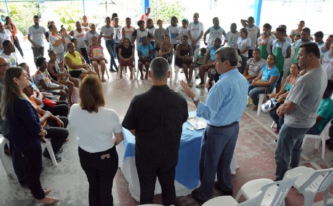 Colbert Martins Filho visita a APAE e anuncia que vai buscar recursos no Ministério da Cidadania Colbert na Apae 653x405 - Colbert Martins Filho visita a APAE e anuncia que vai buscar recursos no Ministério da Cidadania