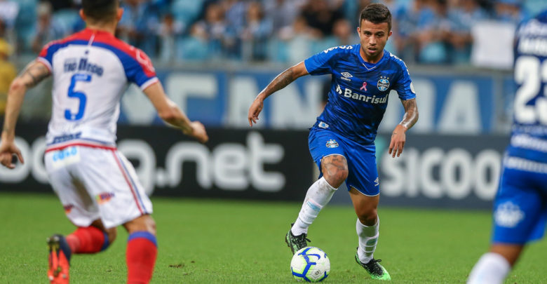 Bahia vence o Grêmio com gol de pênalti no fim e volta a encostar no G-6 gremio x bahia 780x405 - Bahia vence o Grêmio com gol de pênalti no fim e volta a encostar no G-6