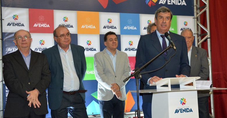 Colbert Filho participa ao lado do ex-prefeito José Ronaldo de Carvalho da inauguração do Shopping Avenida Inaugura o do Shoping Avenida Foto ACM 8 780x405 - Colbert Filho participa ao lado do ex-prefeito José Ronaldo de Carvalho da inauguração do Shopping Avenida