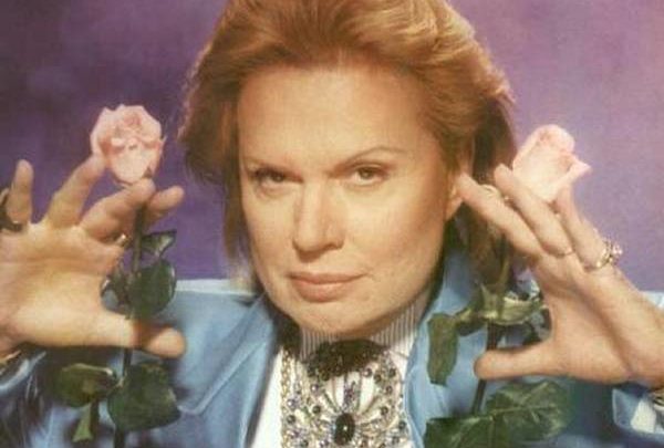 Morre o astrólogo Walter Mercado, famoso pelo bordão "ligue djá" walter1 600x405 - Morre o astrólogo Walter Mercado, famoso pelo bordão "ligue djá"